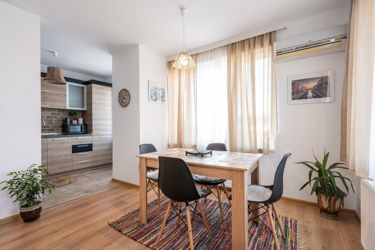 Nc Apartment Ruse Bagian luar foto