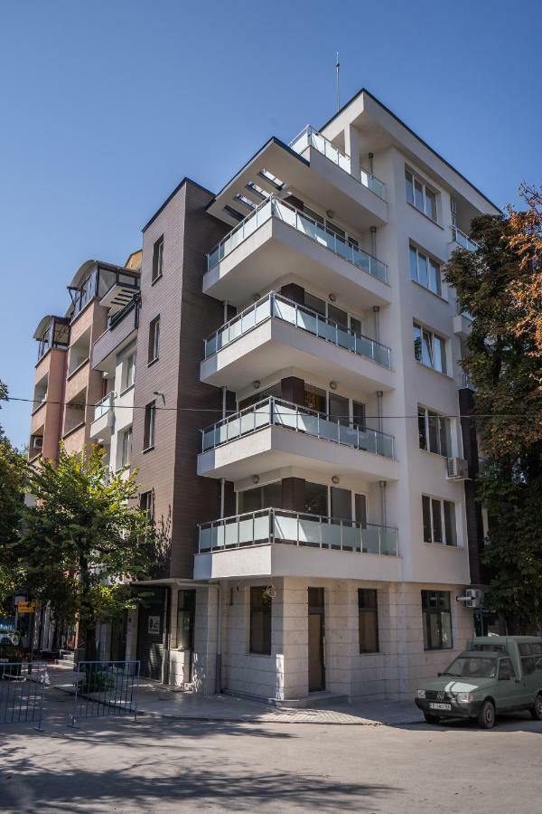Nc Apartment Ruse Bagian luar foto